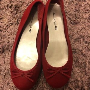 American eagle red flat shoes